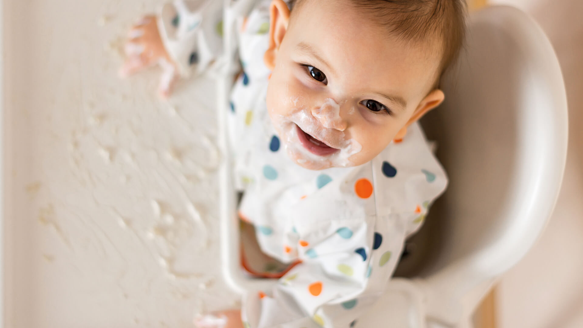 Guide to Baby-Led Weaning: Tips, Benefits and Foods