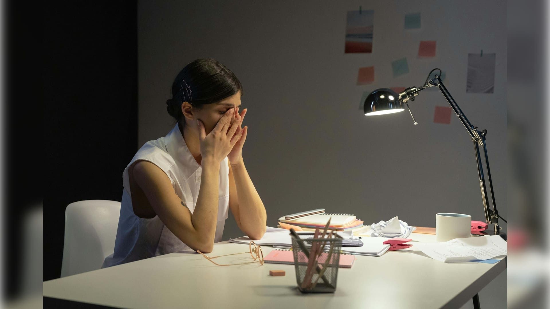 Stress vs. Anxiety: How to Tell the Difference (and What to Do About It)