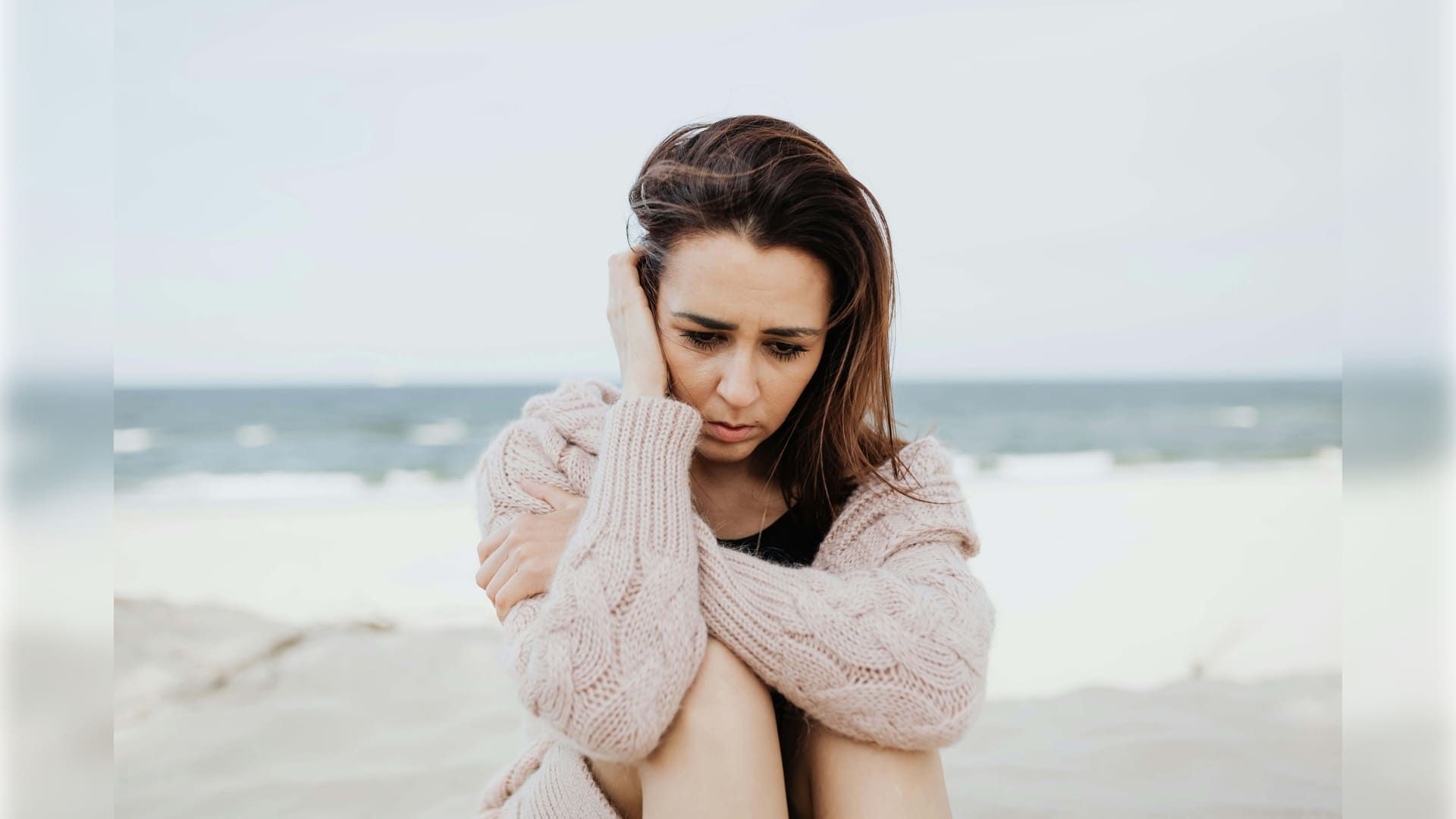 Can Anxiety Cause Tremors? Understanding Shaky Hands and Body Trembling