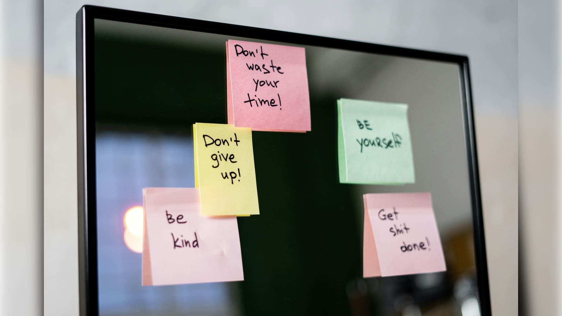 15 Real-Life Examples of Toxic Positivity — And What to Say Instead